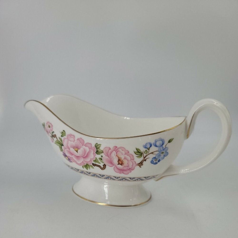 Vintage ROYAL WORCESTER‎ MIKADO Gravy Boat. Very good condition. 1983